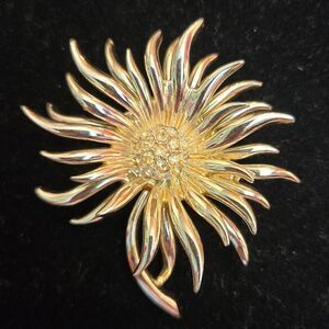 Vintage 1961 EROS Double Layer Gold Flower Brooch Pin